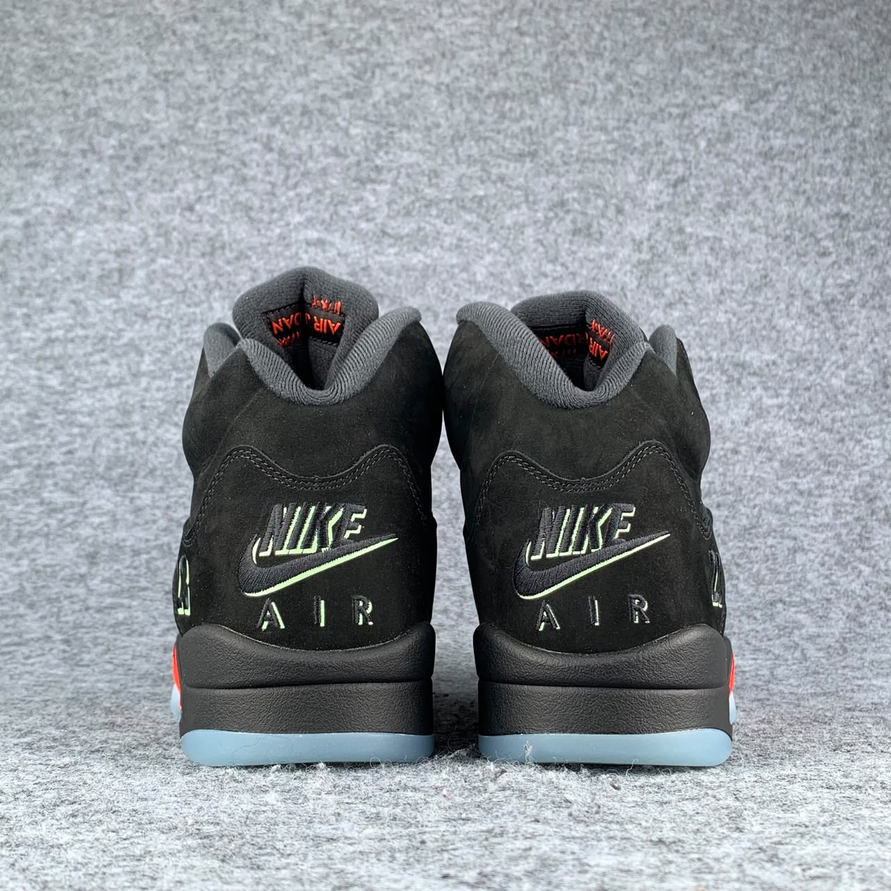 (Early Look) Air Jordan 5 Retro 'Halloween'